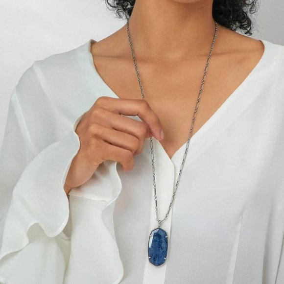Kendra Scott Faceted Reid Long Pendant Necklace in Blue Labradorite - Picture 1 of 2